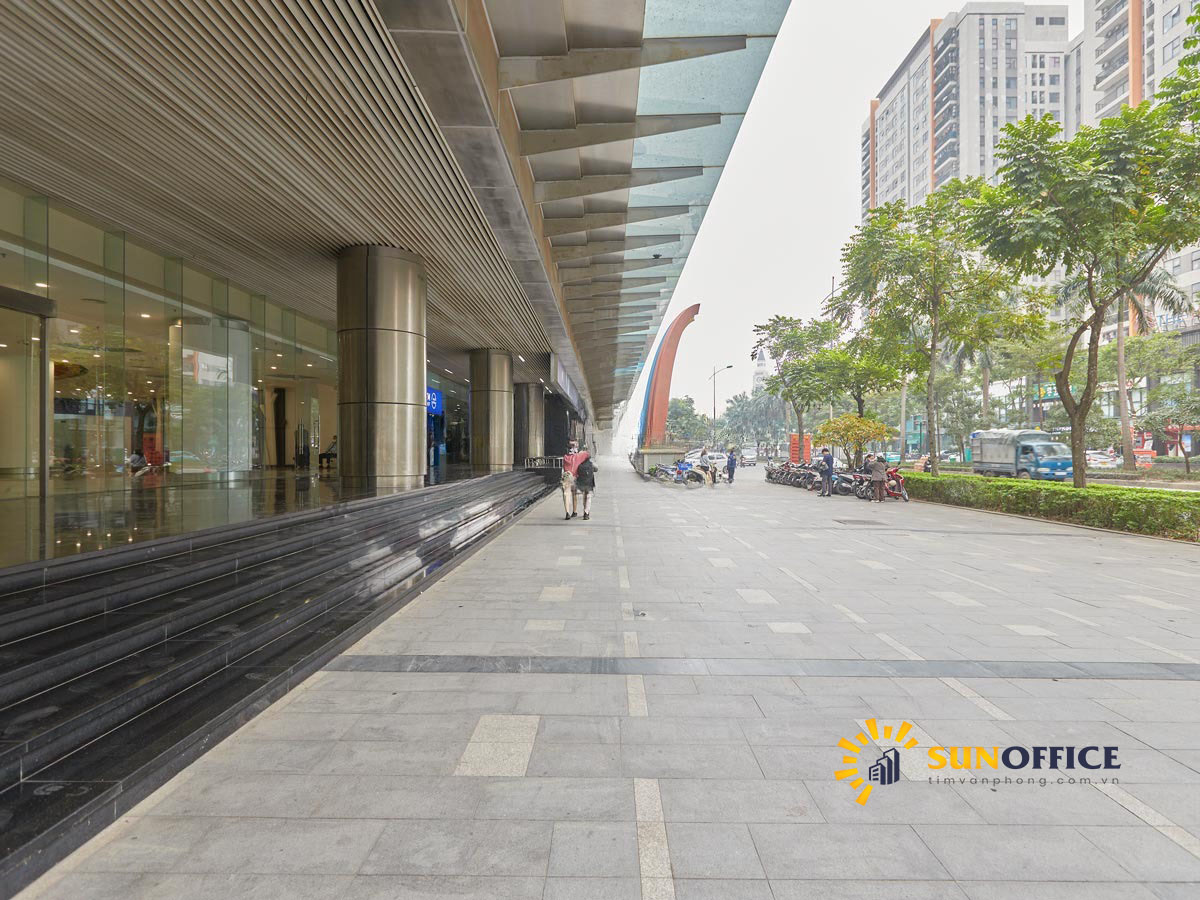 Lối ra tòa nhà Victoria Văn Phú Hà Đông