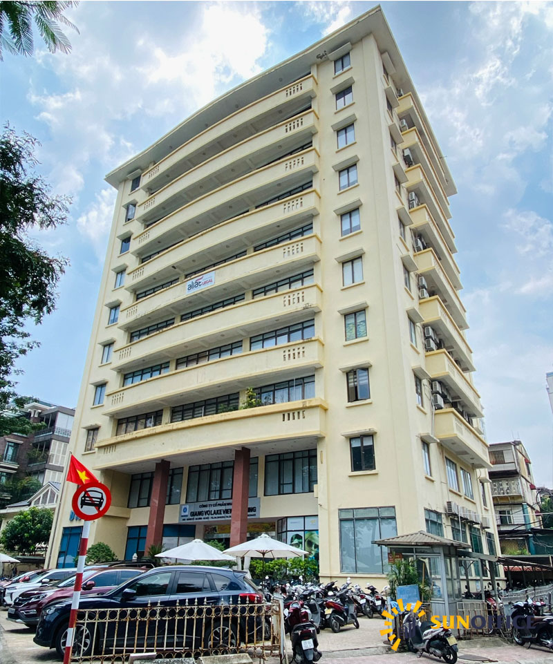 Lake View Building (D10 Giảng Võ)