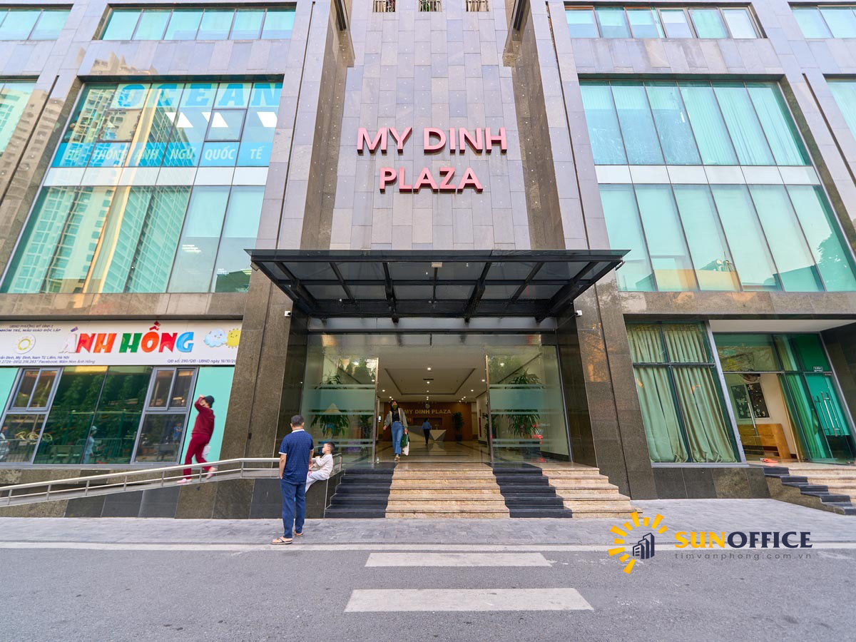 Lối vào tòa nhà Mỹ Đình Plaza