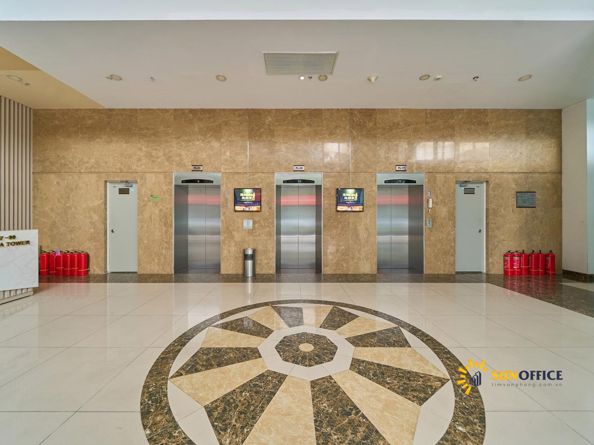 Sảnh chờ thang máy tòa nhà văn phòng cho thuê Petrowaco Tower