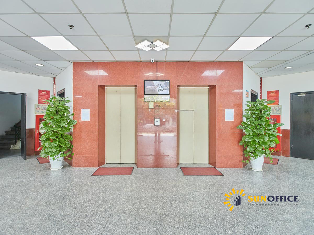 Thang máy tòa nhà VET Building