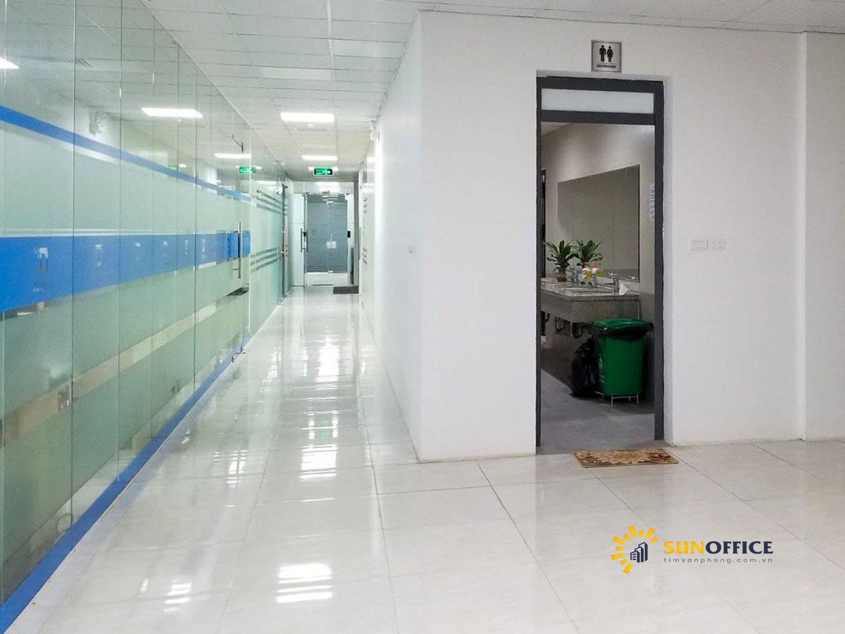Hành lang tòa nhà D'Office