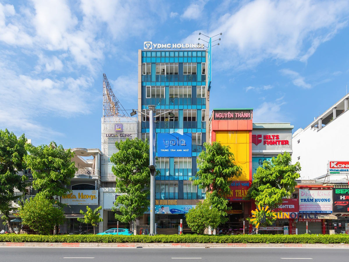 Tòa nhà Lệ Quyên Building Cộng Hòa