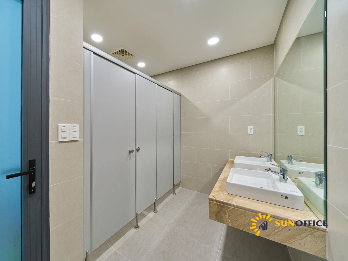 Nhà WC tòa nhà The Signature Hai Bà Trưng