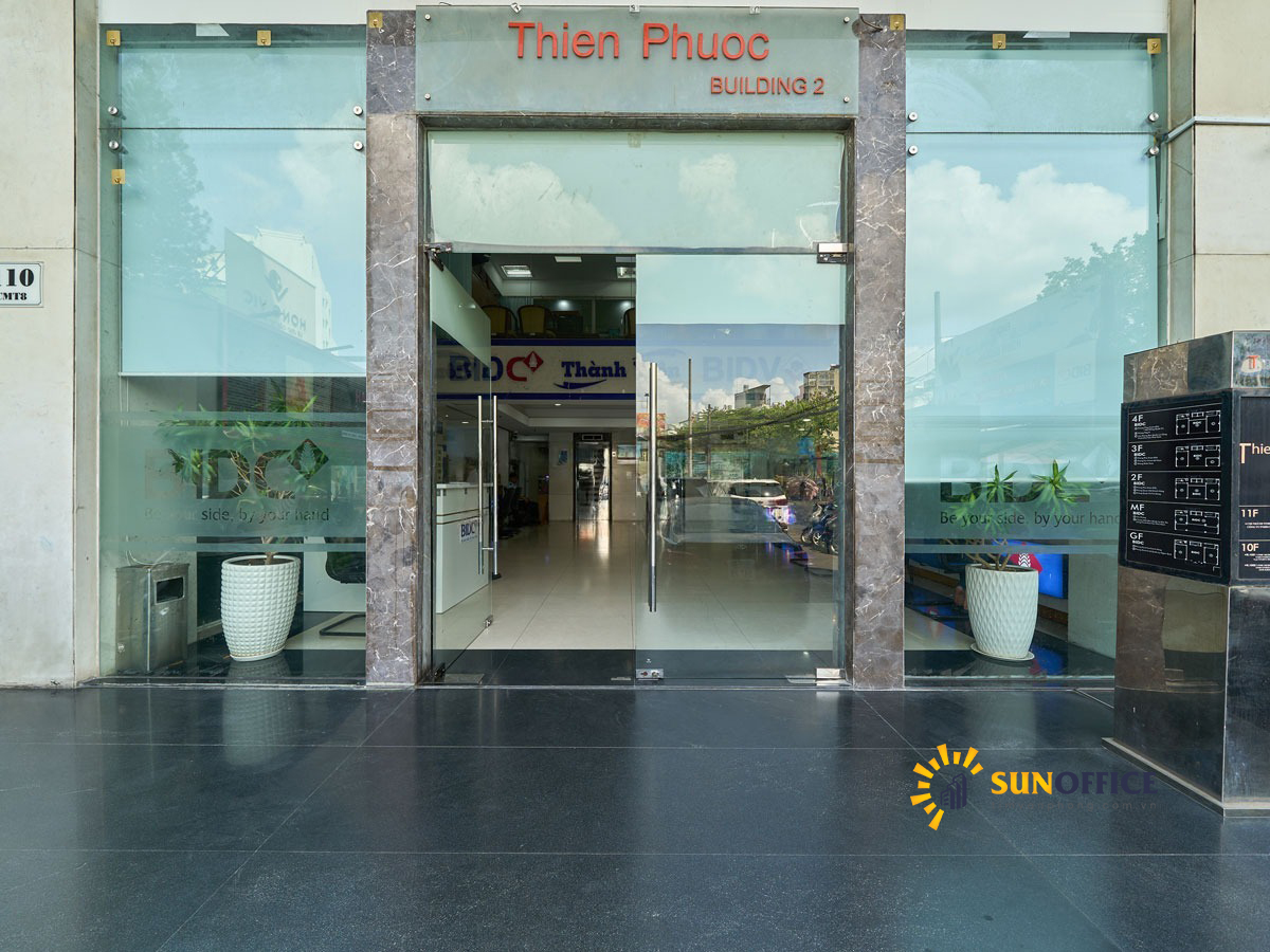 Cửa tòa nhà Thiên Phước 2 Building