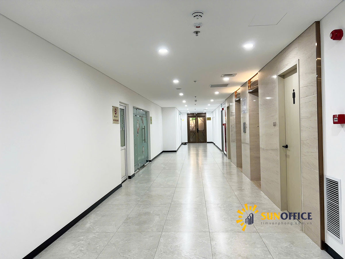 Hành lang văn phòng tòa nhà Nutrition Tower