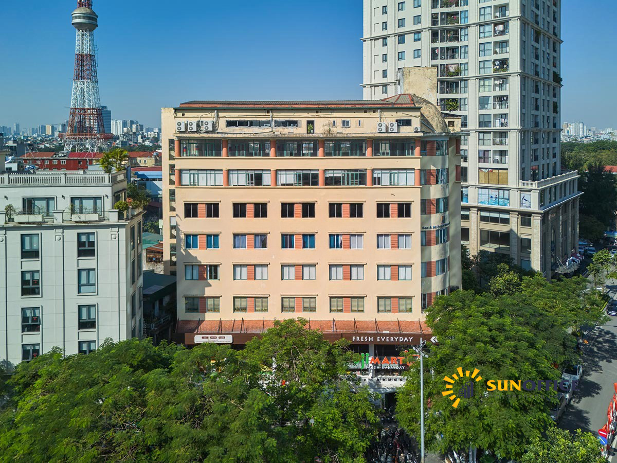 Tòa cảnh tòa nhà TTTM Vân Hồ