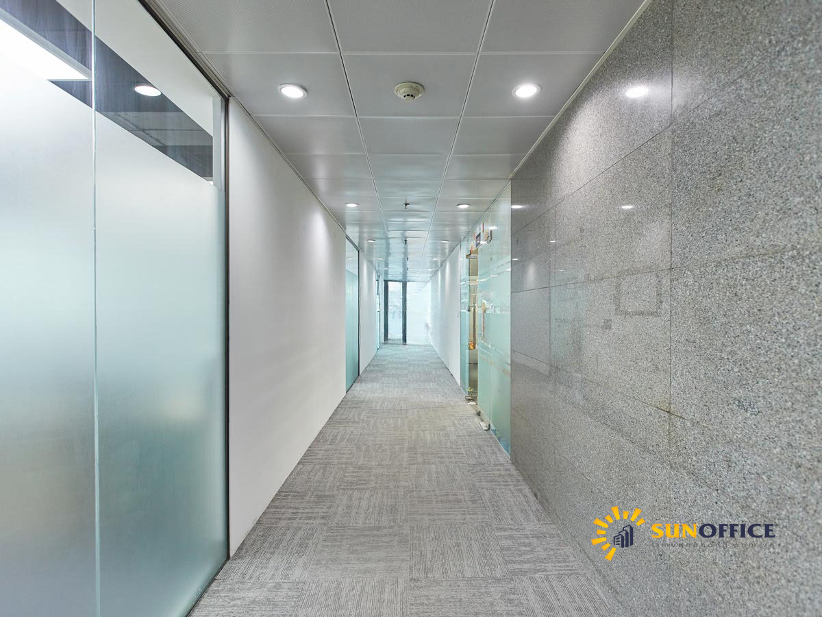 Hành lang văn phòng Hàn Việt Tower