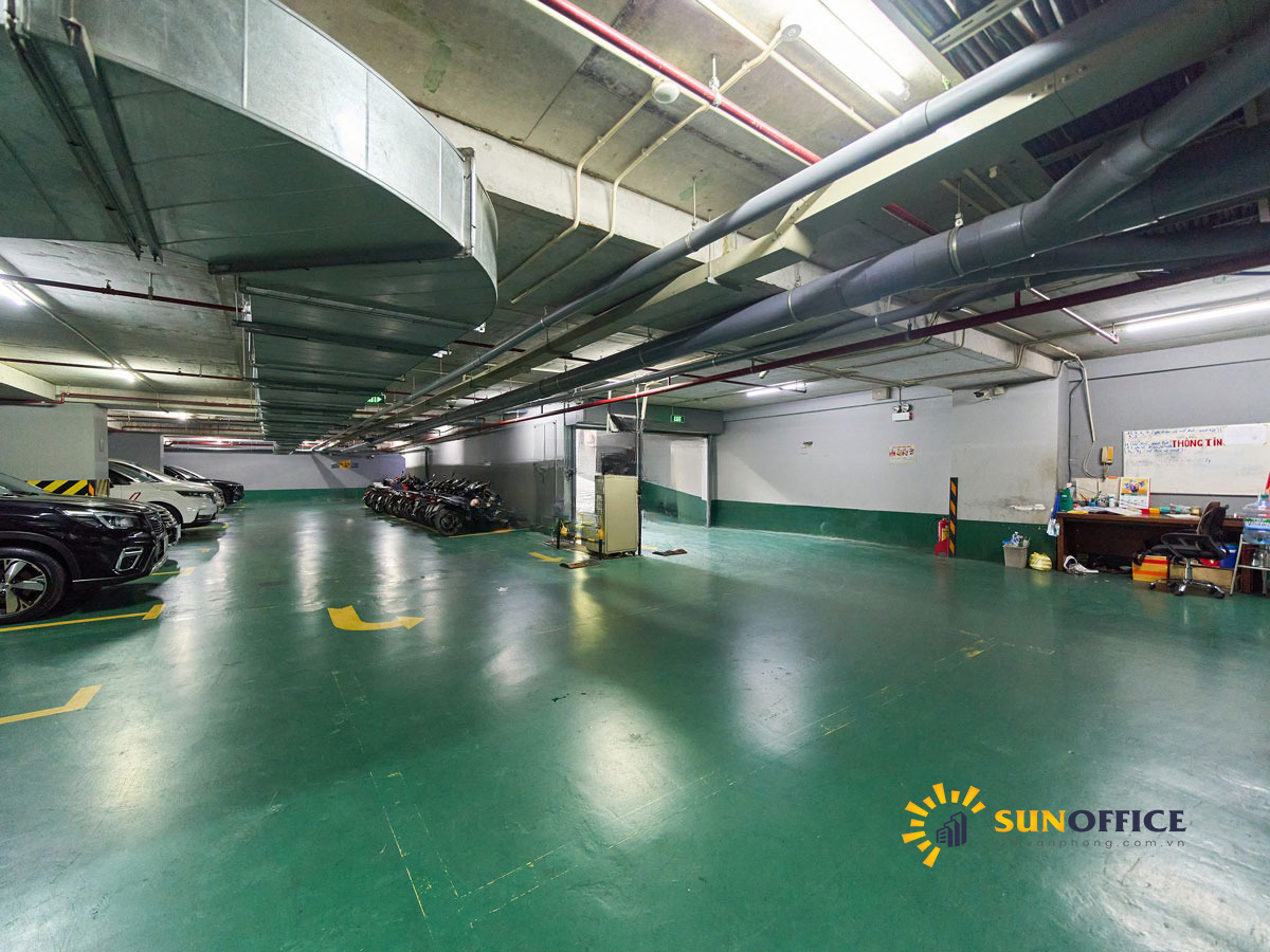 Nhà vệ sinh tòa nhà văn phòng Yersin