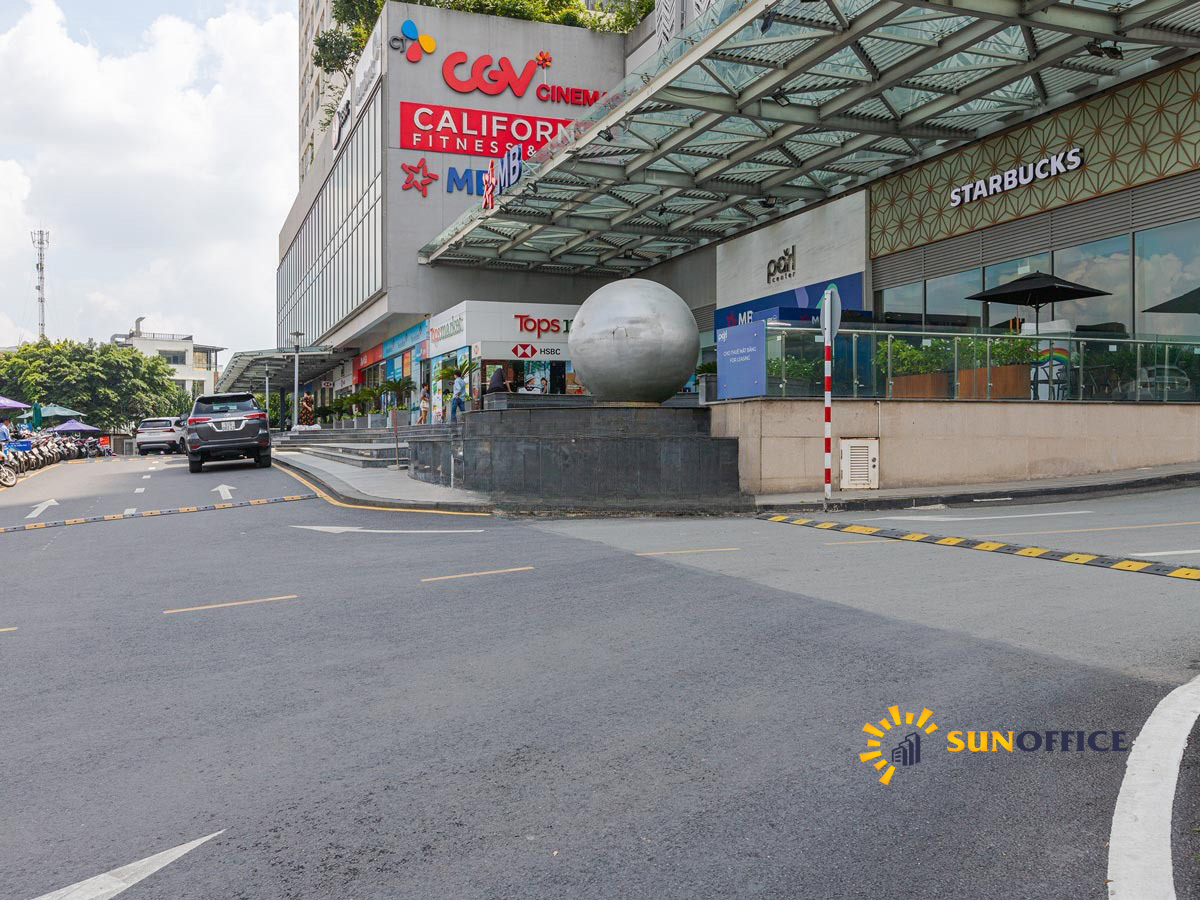 Lối ra vào Thảo Điền Pearl