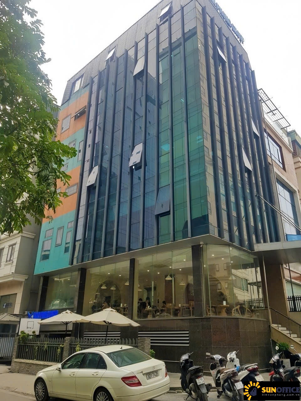 Xuân Phong Building