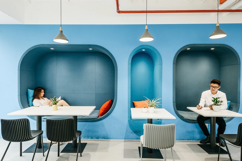 vptg-UpGen-Coworking-Space-Peakview-Tower-36-hoang-cau-tien-ich-3