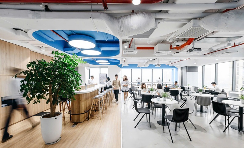 vptg-UpGen-Coworking-Space-Peakview-Tower-36-hoang-cau-tien-ich2