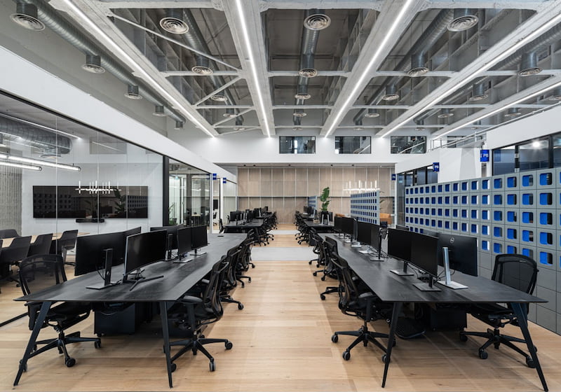 Thiết Kế Thi Công Nội Thất Văn Phòng Trọn Gói 7 Văn phòng theo phong cách công nghiệp