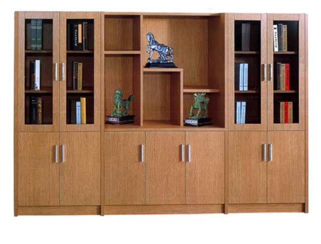 Tủ đựng tài liệu văn phòng bằng gỗ tôn lên vẻ đẹp của sự sang trọng, lịch sự cho văn phòng (Nguồn: Internet)
